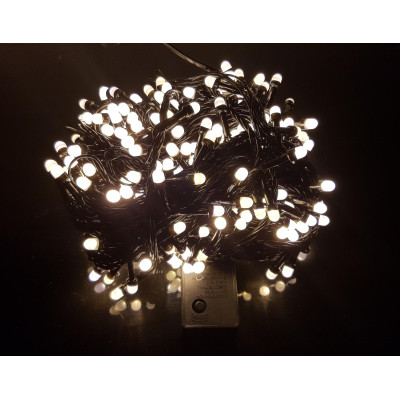 Instalatie de Craciun, 20 m, Liniara, Alb Cald, 200 leduri Q8, SDX, 8048WW, fir negru / ghirlanda luminoasa Instalatie de Craciun, 20 m, Liniara, Alb Cald, 200 leduri Q8, SDX, 8048WW, fir negru / ghirlanda luminoasa